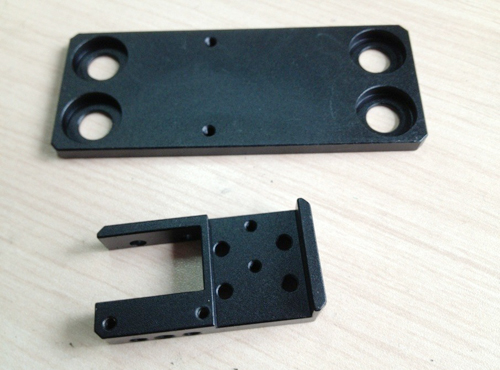 材質(zhì)：6061 黑色陽(yáng)極氧...